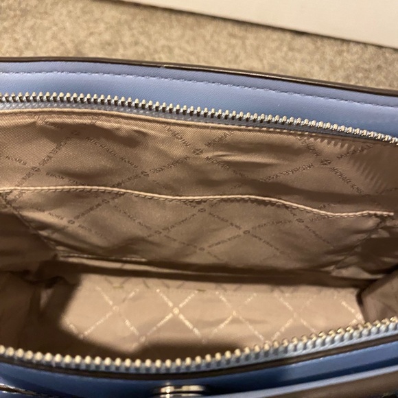 Large Blue Color Block Michael Kors Purse and Wristlet Wallet - Picture 10 of 11